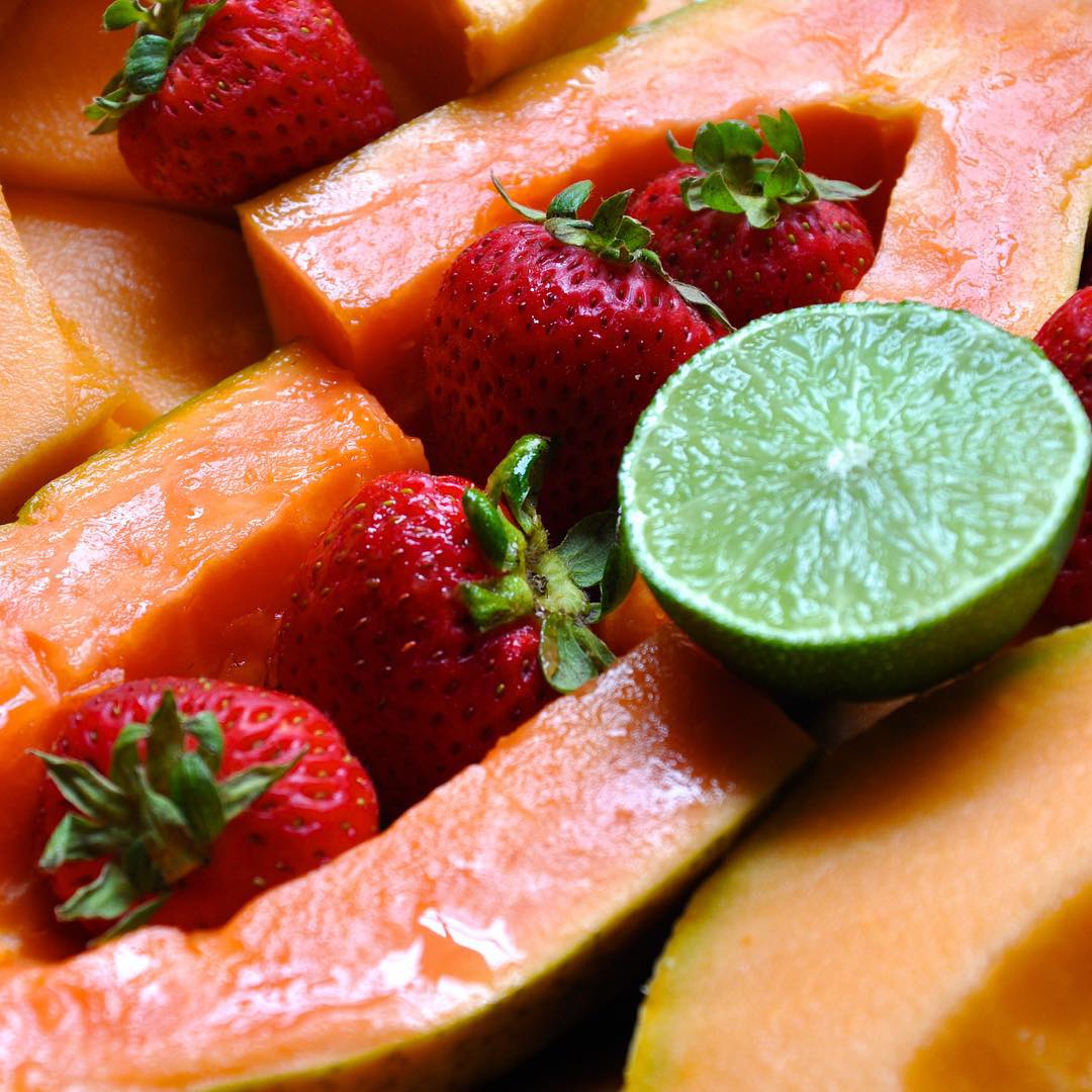 🌸STRAWBERRIES 🌸 CANTALOUPE 🍉🍓 Breakfast #WithJay