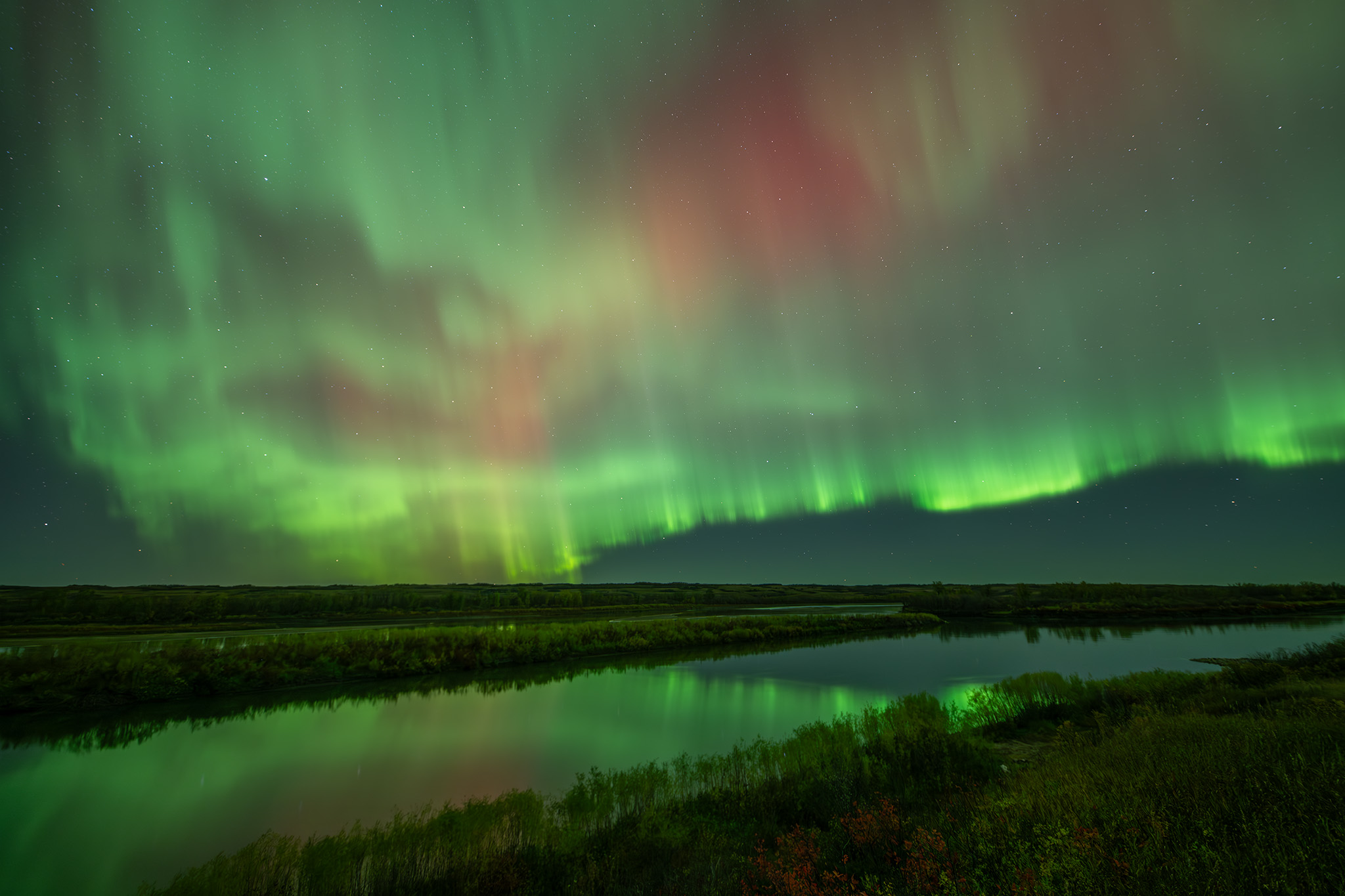 Not a bad show out near Langham, Sk along the North Sask River. Photos By Jeff Wizniak 