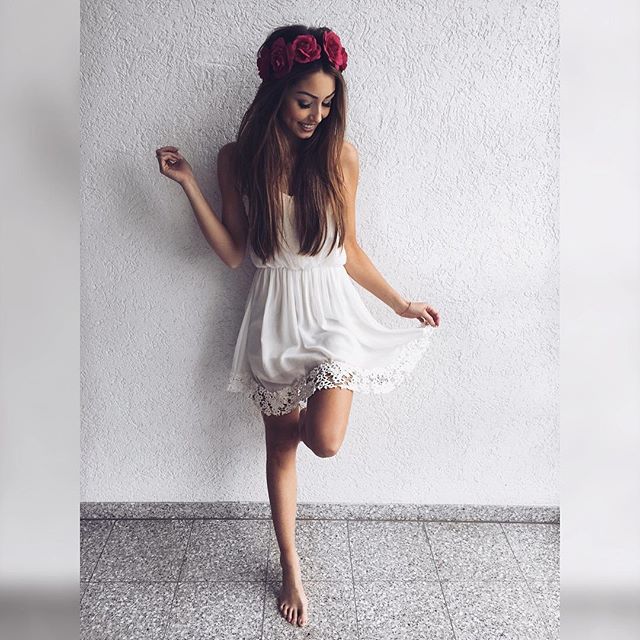 🌸🌸🌸 happy Girl #whiteaddicted #flowerkid #blogger #fashionista #summervibes