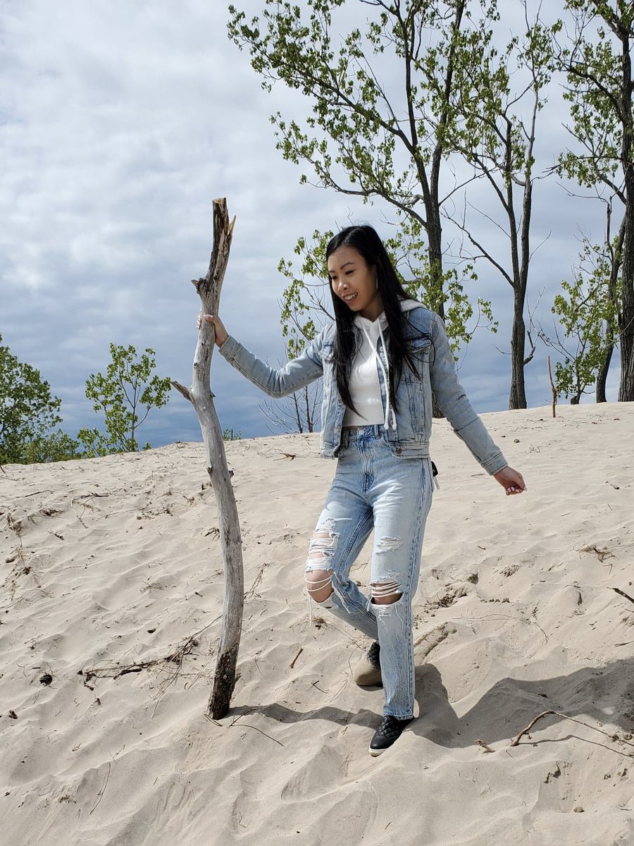 Dear dogs 🐶 .. I get it. Who knew carrying a stick around can be so fun and so heartbreaking when we're not allowed to bring it home 😒 https://t.co/xi1pWMfZKa

@idahung15