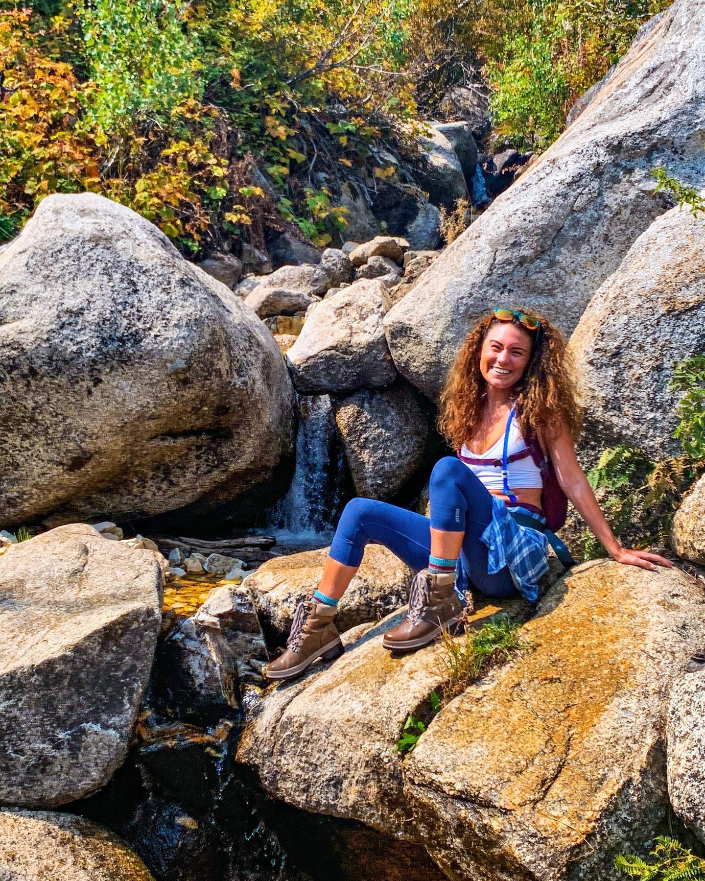 Feeling so very grateful for this life 😄🌿🤟🏼 For my incredible community, friends & family. I don’t know where my journey will lead or what adventure is coming next but I’m so very thankful for the connections I’ve made throughout the years. Life can be rough & painful but it can also beautiful & incredible. Each day I’m learning & doing my best to grow in the process. I may not know what I’m doing half the time or more. I may fuck up. But as long as I’m expanding in the process than I feel like I’m living life right. 

The other night I had a cry. I sat in the shower just feeling like I was going to suffocate or explode. I realized it’s because over the yrs I’ve placed a lot of pressures on myself & have also allowed pressures & fears of others to weigh down on me. Much of my life changed after my sister died in a car accident at the age of seventeen when I was twelve. I became afraid of the world & also felt this weight on my shoulders that now I was the only child, the only grandchild, that I had to be as perfect as I possible. This was MY thinking. That pressure was never handed to me by my family. The pressures of being constantly safe has been the greatest pressure laid on me by those who love me over years. Neither of these things are attainable. You can’t be 100% perfect, it will make you sick trying. You can’t be 100% safe, you can’t fully live. 

At the end of the day I’m just going to be me & do what I love. Hike, solo travel, skydive, climb mountains & do whatever else my heart desires because this may very well be my only life & I might as well LIVE IT UP. I’m done with the pause button, it should only ever be on play. I’m also done placing myself on unattainable standards. I’m done punishing myself for things in my past that I wish I could have done differently. Areas that I see as fuck ups have been lessons. Am I going to fuck up again? Probably. I’m human. Hopefully they just won’t be the same fuck ups, they will be new ones that I can take from & learn from. 

We’ve all got this one life (that we know of) why not make it count? With less pressures, less worrying & with more happiness, more love, more badass moments 🤟🏼❤️ MF YES!! @taylor_munholland