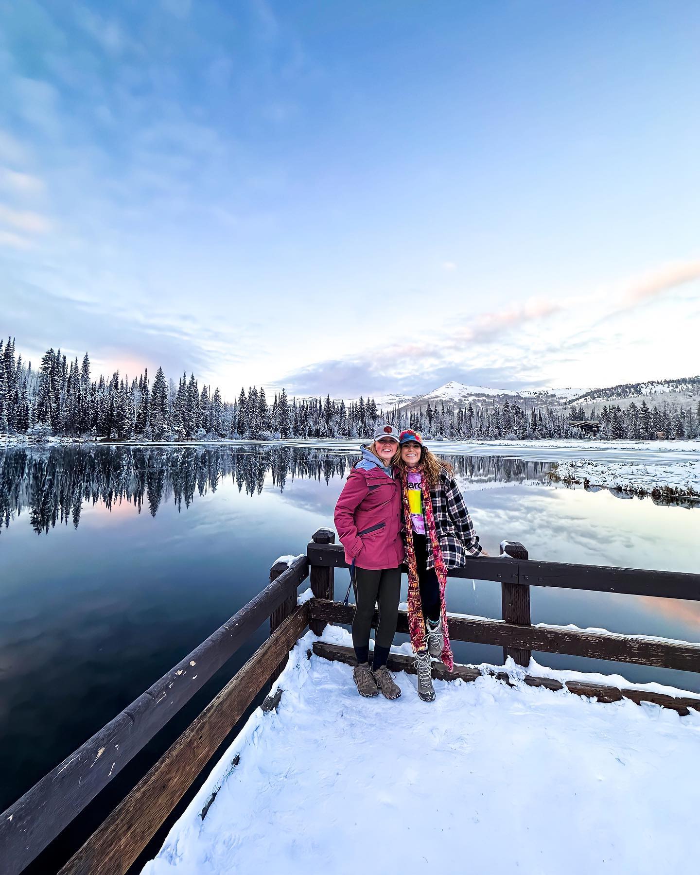 Winter Wonderland ❄️🏔️🥾 @hiking.utah 💕🤗🌲

!Utah!<br> @taylor_munholland