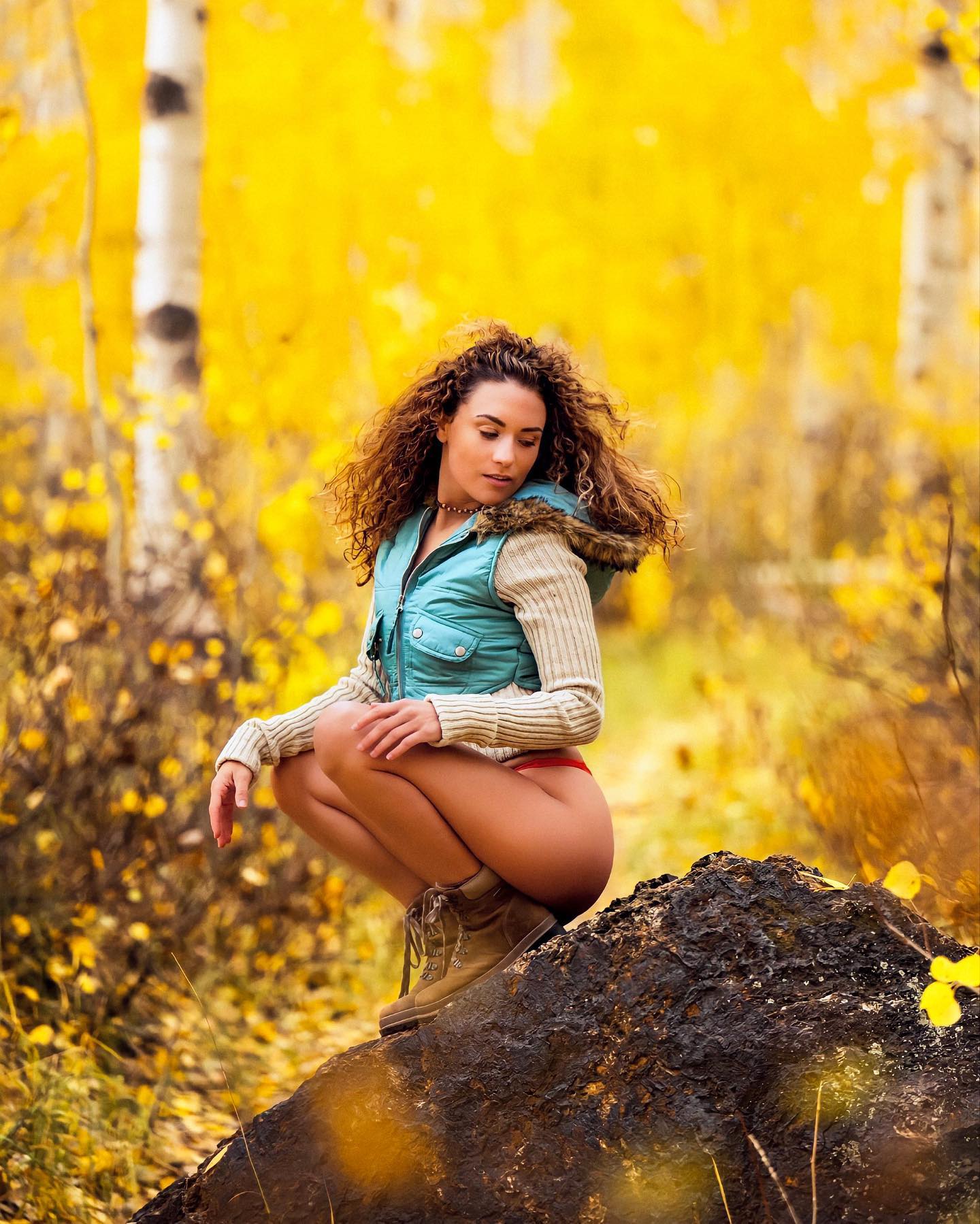❍

freedom in being fiercely wild.
never taming my soul again.

lynx within.
awakening my instincts,
intuition through silence.

creativity birthed from solitude.
seductive by nature.
protective of what is most held dear.
discovering hidden truths from connection.
owning my power without validation from others.
deep strength in independence.
thriving in cultivating Self awareness.
determined to take the life desired.

playful, affectionate & bound to love.
a soft heart open to welcoming others.
learning only to give space to those who be authentic & raw.
no room for judgement or false facades.
only sharing the mutual mission of real love.

never lowering my vibration from the negativity of those sadly bearing the energy of leaches, flees & ticks.
walking away silently from those who cause harm.
at times bearing my teeth plus a final invisible bite with a lashing protective tongue.

bound to fall, actions wished unmade.
receiving cuts & bruises in the wake.

inner radiance shines through.
healing while navigating souls journey.
reincarnating with each breath,
constant being of learning, growing & transformation.

home within self.
within all that is my true essence & being.

—

always own your authentic power.
hugs, love & deepest support. xxx.
 @taylor_munholland @rrawimpact
!SOUL!
  @taylor_munholland