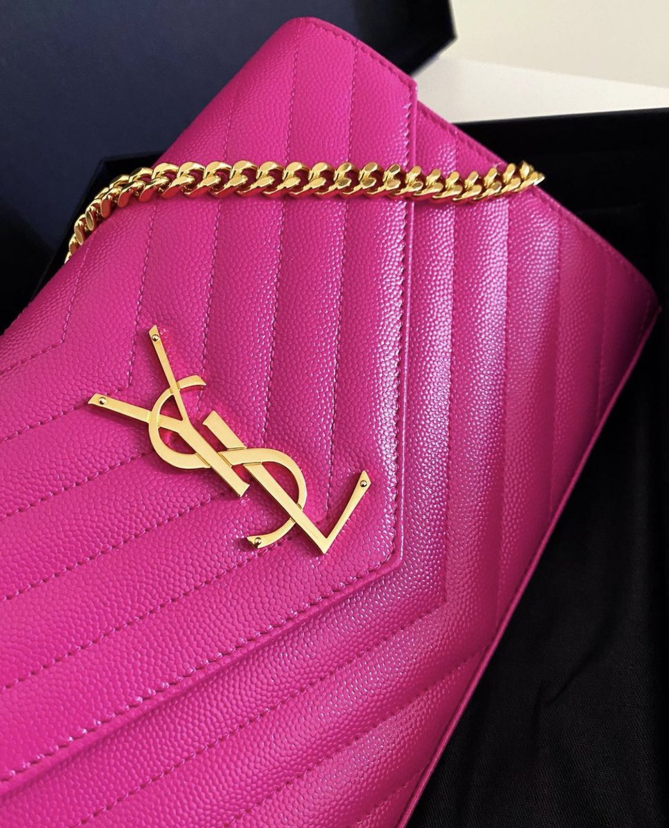 Saint Laurent hot pink bag https://t.co/FEKCAjKRL7

@bottegalolita