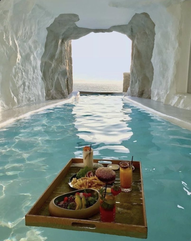 Here with love https://t.co/Aa94UD8C8n

@W0rld2022