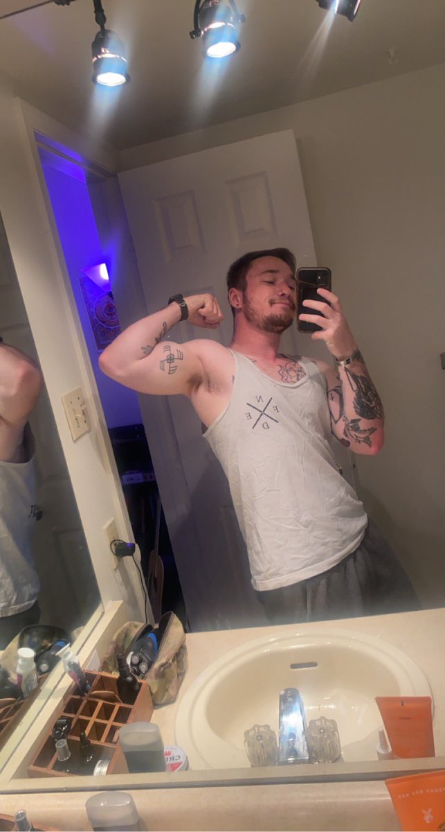 Hey birdies https://t.co/cS96ANzAhf

@reedcole29