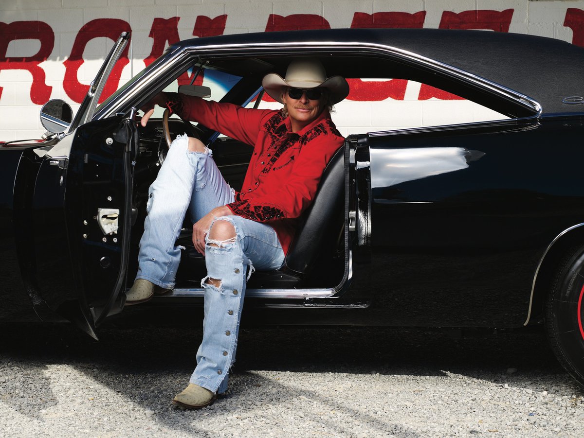 Buckle up, I'll take you through the five speeds. #CountryBoy https://t.co/gthfP8la7L