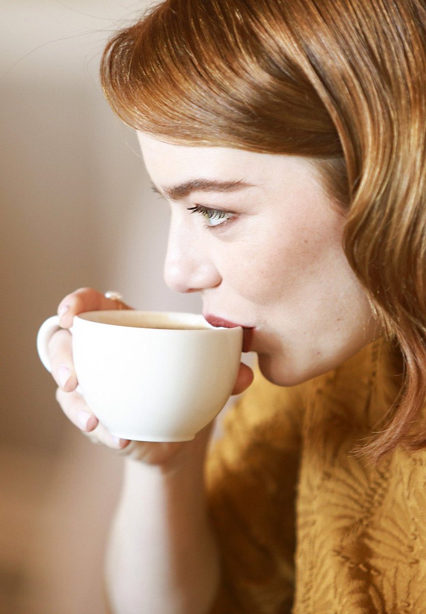 Good Morning, why am I up before the sun? Coffeeeeeee I need you. https://t.co/6ERwwauolE