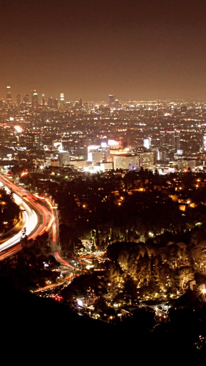 I wanna glide down over Mulholland,
I'm gonna free fall out into nothing oh I'm gonna leave this world for awhile. 🖤 https://t.co/qXRNS8AeR9