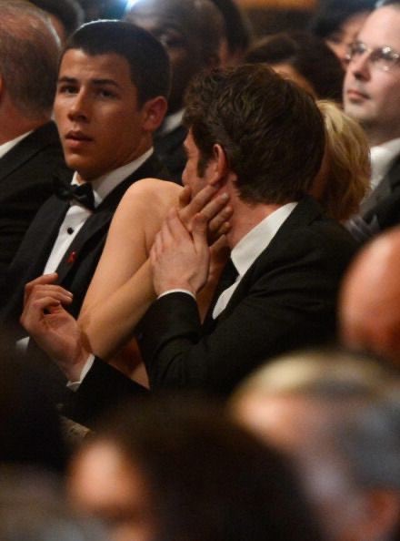 @_jmusic @SWIFZTAY Who needs a bed. https://t.co/yimm7kfglE