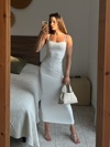 Night out 🇪🇸🤍
Ich genieße die Zeit hier so doll 🥹 mache euch am Ende meines Urlaubs mal ein Posting mit meinen Favourite Spots auf Ibiza 📍🤍 #ibiza#fitness#vacation#spain#sun#summer<br> @amelieklk