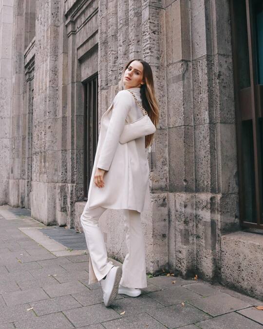 Your patience is your power

#hi#gym#passion#me#instafit#gymshark#gymsharkwomen#gymsharktrain#gymmotivation#motivation#motivationalquotes#gymlife#gymtime#vacation#outfitoftheday#fashion#outfit#mode#inspiration#workout#booty

!D&uuml;sseldorf, Germany!
  @amelieklk