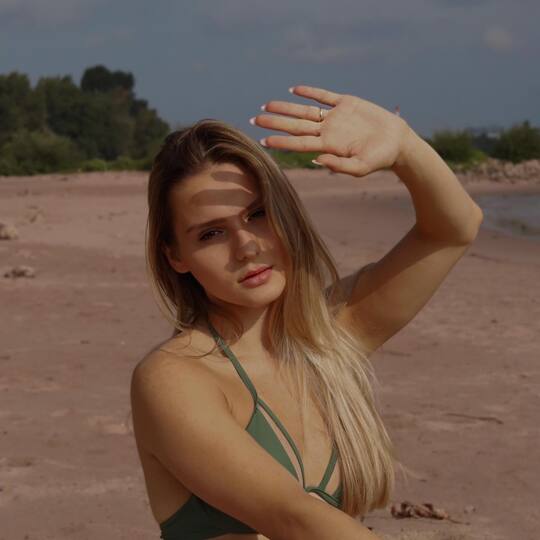 Pause and reset 🤍
•
Für mich steht die kommende Woche noch Vollgas an. Ich werde möglichst viel Arbeit abarbeiten, Lernsachen fertig machen & mit dem Sport durchziehen, damit ich Ende der Woche ganz entspannt in den Urlaub kann. Freue mich so auf die Entspannung und rauszukommen 🥹🩵
#urlaub#sport#uni#arbeit#work
!Düsseldorf, Germany!
@amelieklk