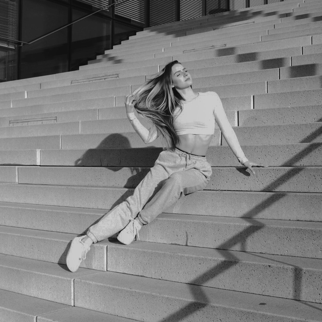All I do is upgrade

#hi#gym#passion#me#instafit#gymshark#gymsharkwomen#gymsharktrain#gymmotivation#motivation#motivationalquotes#gymlife#gymtime#vacation#outfitoftheday#fashion#fitness#inspiration#workout#booty
!Düsseldorf, Germany!
  @amelieklk