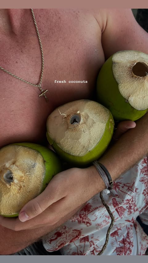 TRAVEL✈️  @elle.john