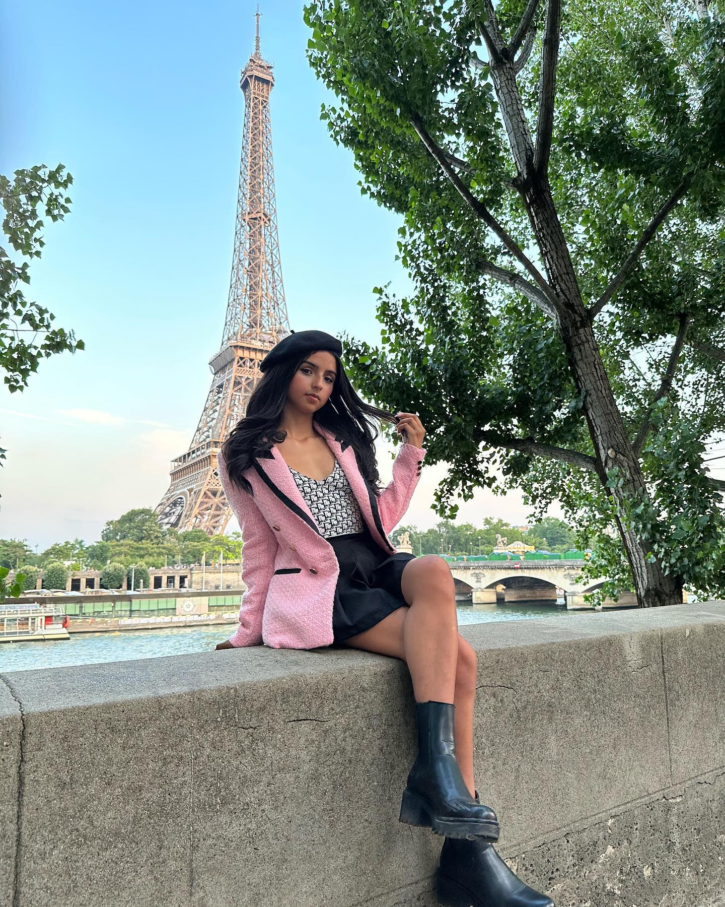 La ville de l'amour. 🩷🤌🏼

!Paris, France!<br> @sunflowersofi_1