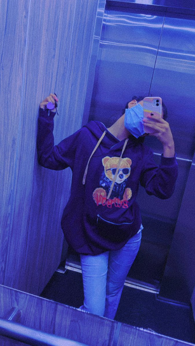 Gangsta bear 🐻 https://t.co/adWAMC1iHY