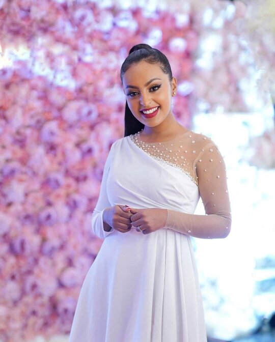 I feel like 075898*062. we be friends in a new year 💯💦&hearts;️ https://t.co/fNGHln8hch

@Shalmah__