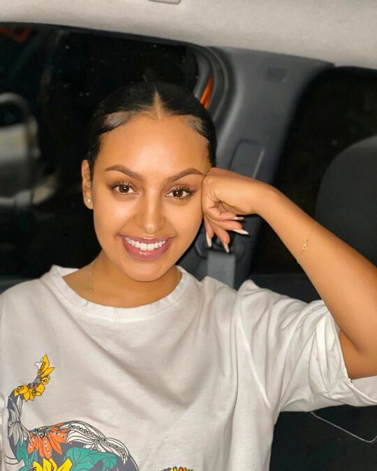 Can I be your driver https://t.co/gF3WG7Cnac

@Shalmah__