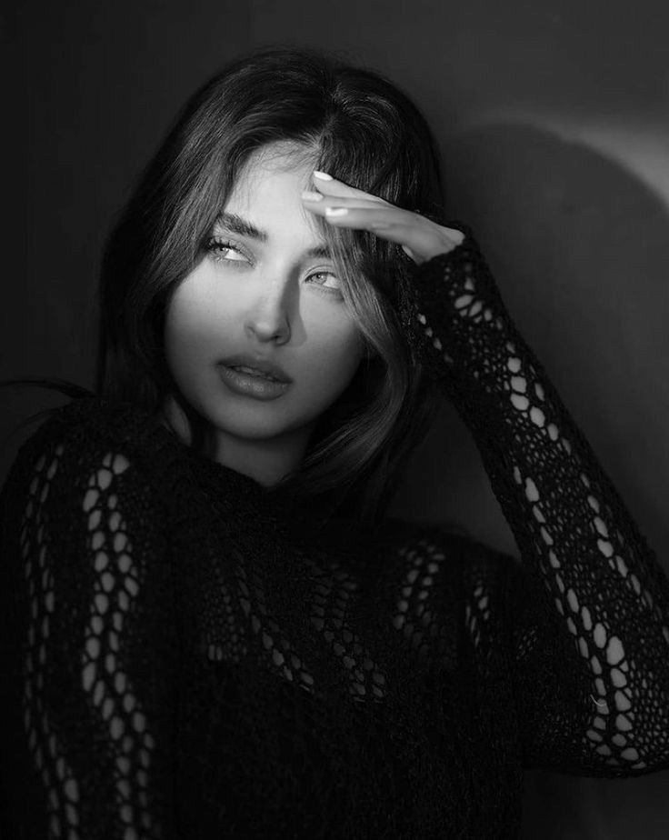 &laquo;&nbsp;Parfois il n'existe aucune autre issue que celle de la patience comme celle du courage. Le courage de devoir patienter.&nbsp;&raquo; https://t.co/wypZtldSkH

@Ouly05404755