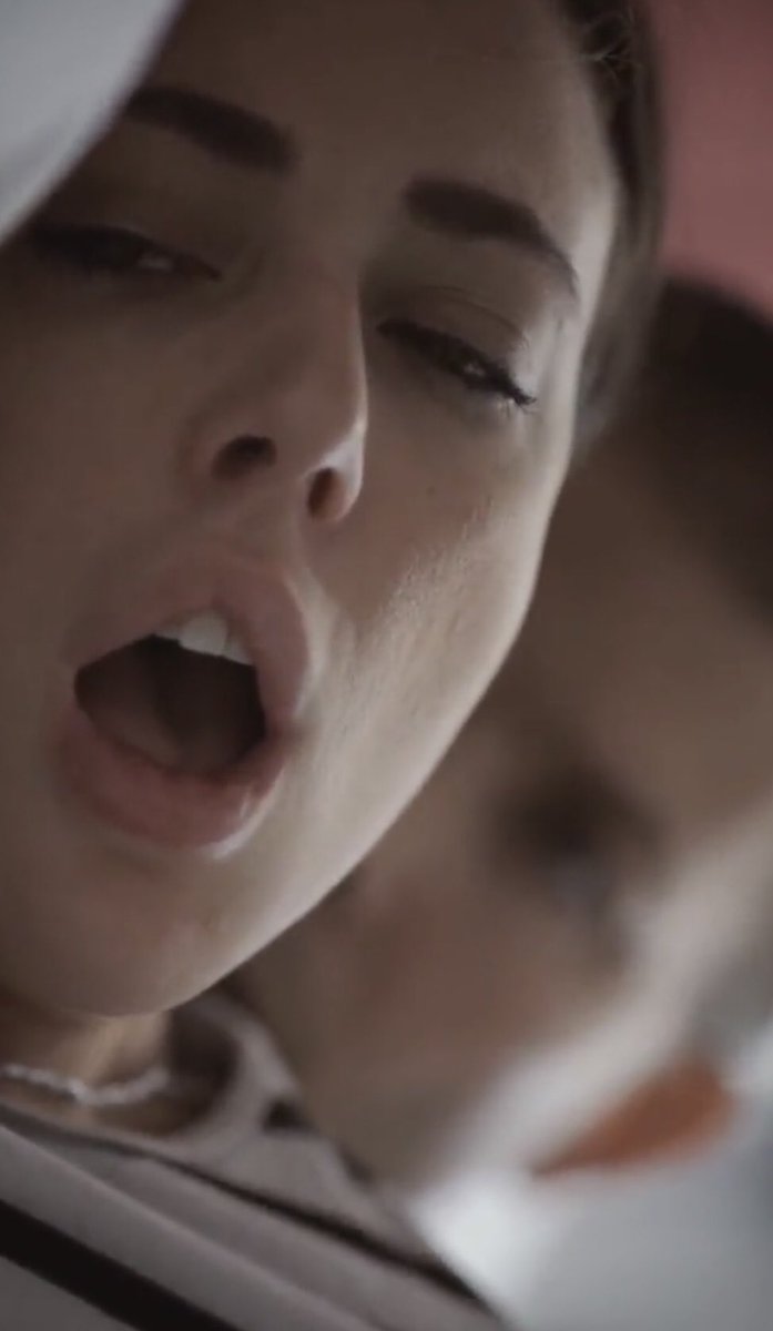 Overwhelming Looks of ECSTASY ❣️ https://t.co/M8Rxqh6EJ8

@fresh696