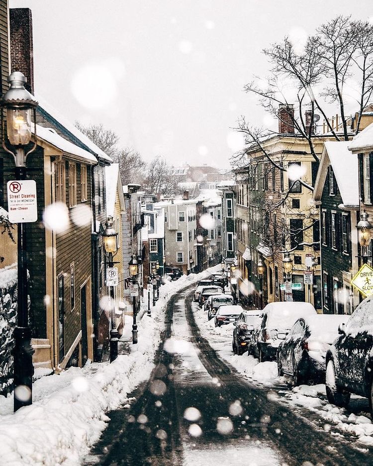 Good Morning 
Happy Weekend 

(Boston,📷Pinterest) ❄️ https://t.co/mldBEYg909

@helena_mar19