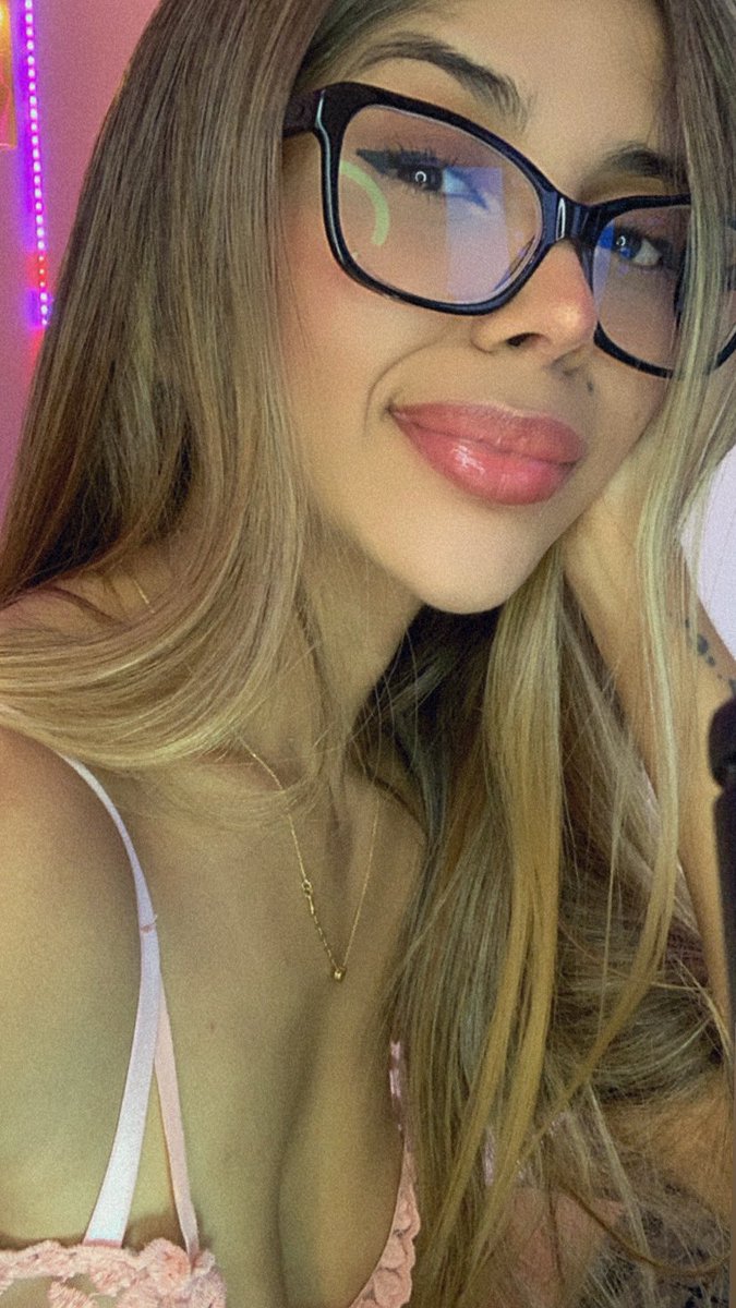 Online✨ @Camster https://t.co/XXU6HN0jIc

@marianacruzq