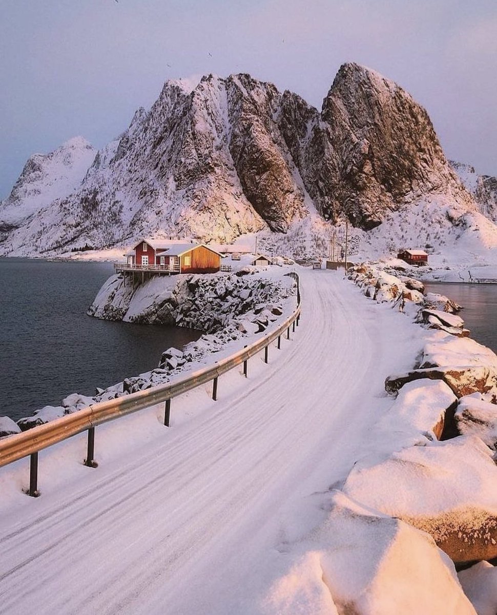 Norway 🇳🇴 https://t.co/nFxzM88I9f

@Iamirfan21