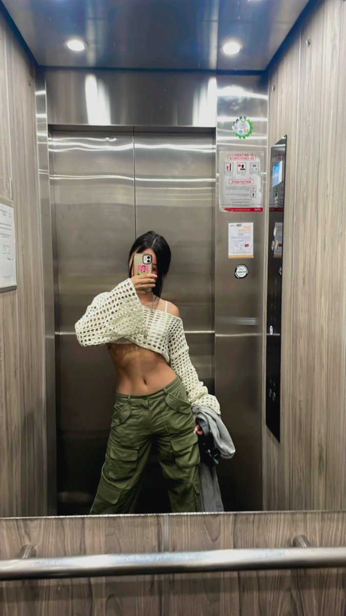 Me gusta mi nuevo saquito :p https://t.co/kVPJ9JwjnY

@urcuteprincess_