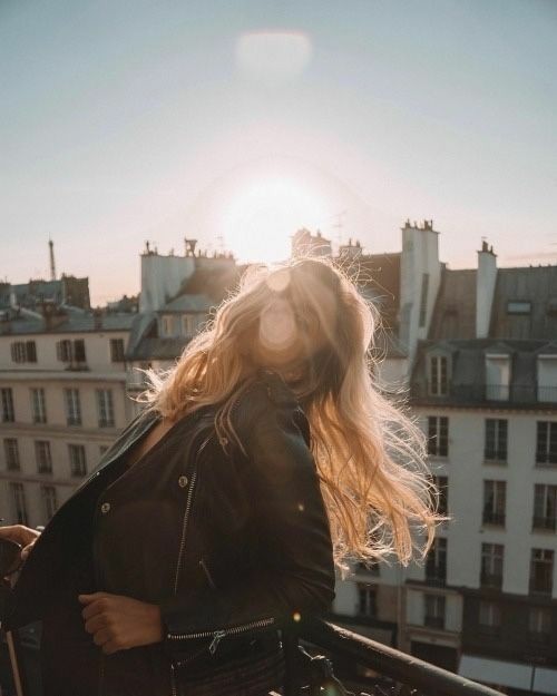 Guten Abend 🖤✨🌙 https://t.co/xKQyYxbddk

@74_sommer