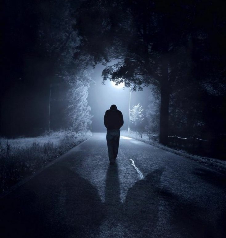 Hani birine yol sorarsın da;
"Oooo sen çok yanlış gelmişsin" der ya,
İşte bu aralar o yoldayım... https://t.co/XraOftaJBc

@CihadAlperen