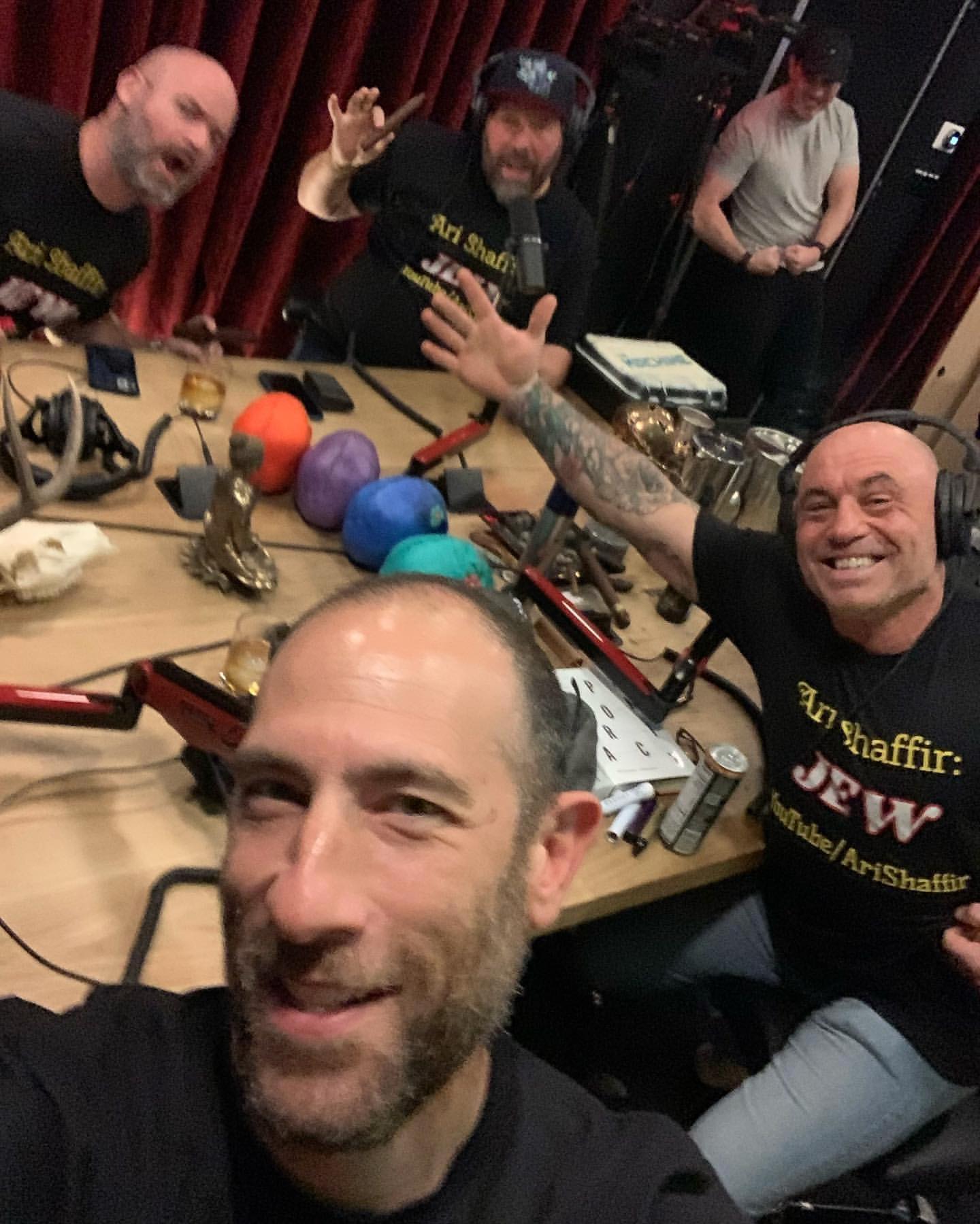 We had a great fucking time ending #soberoctober. Podcast is out today on @spotify
@arishaffir @bertkreischer @seguratom

Repost: @arishaffir It's gonna get rowdy
  @joerogan