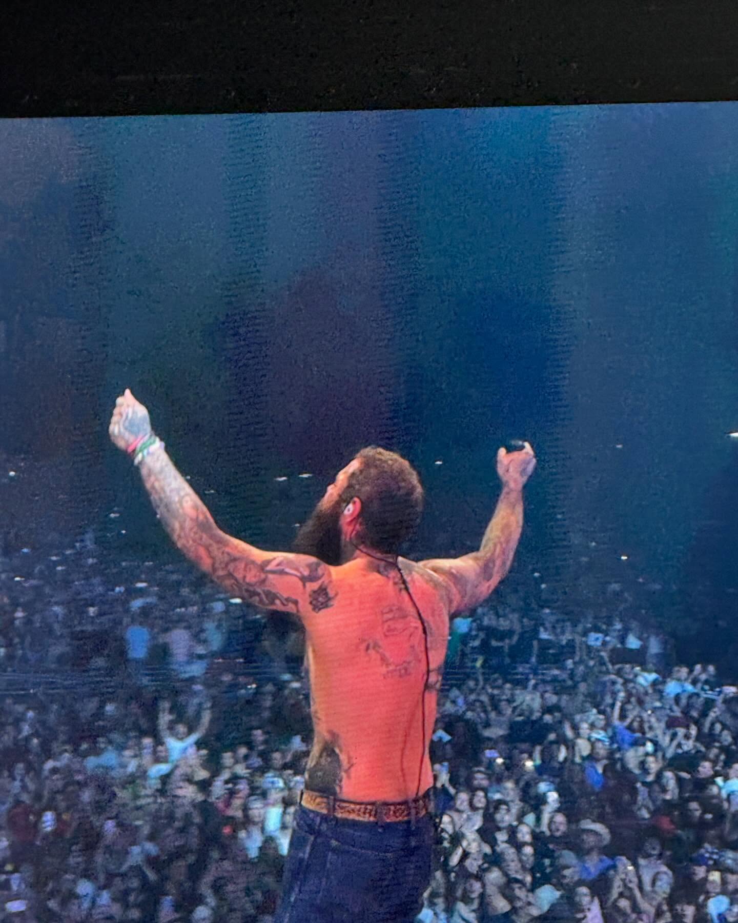 My man @postmalone put on a beautiful show last night at @cota_official  @joerogan