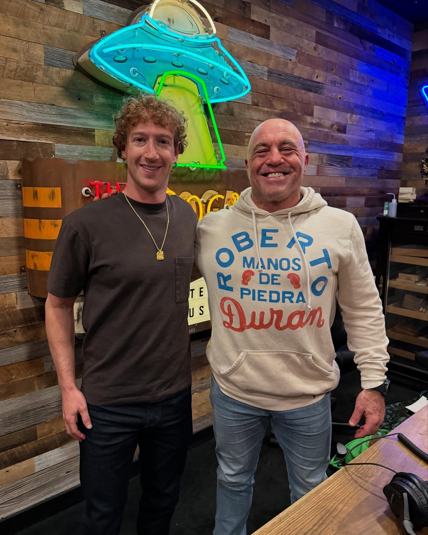 I had a great time talking to @zuck, and @marshallmaerogan and I got to try out some awesome new AR devices that Meta is working on. Episode is out now on Spotify!<br> @joerogan