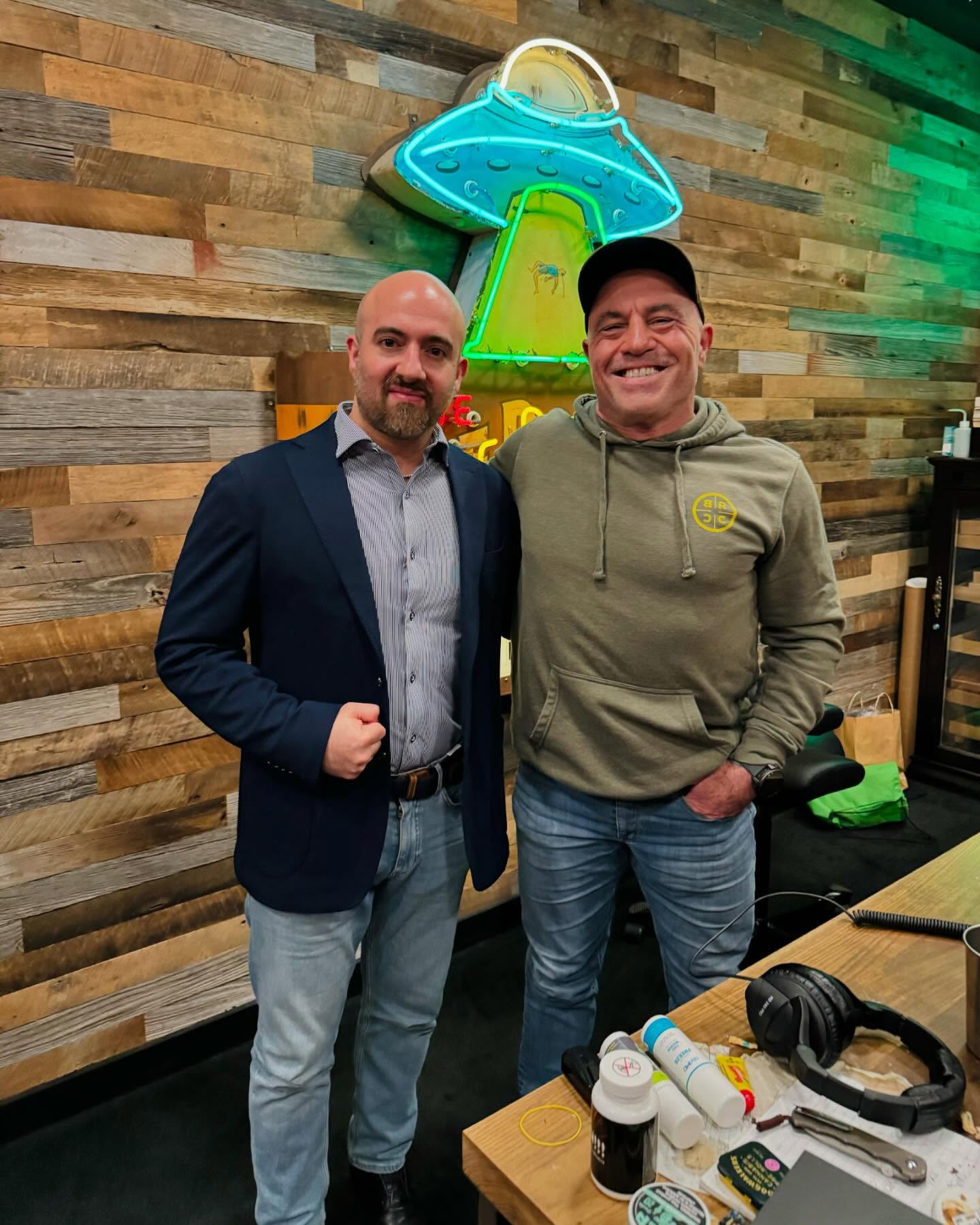 Benz-Rogan Round 2: A Wild Ride Thru USAID @joerogan @joeroganexperience
!Austin, Texas!
  @joerogan