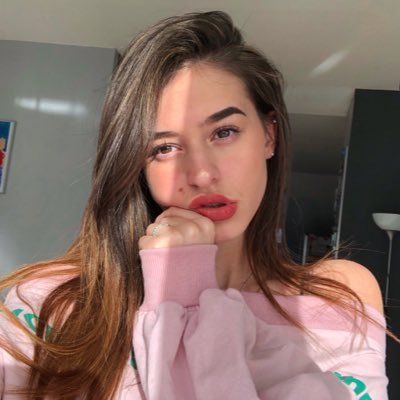 #NewProfilePic_leaelui