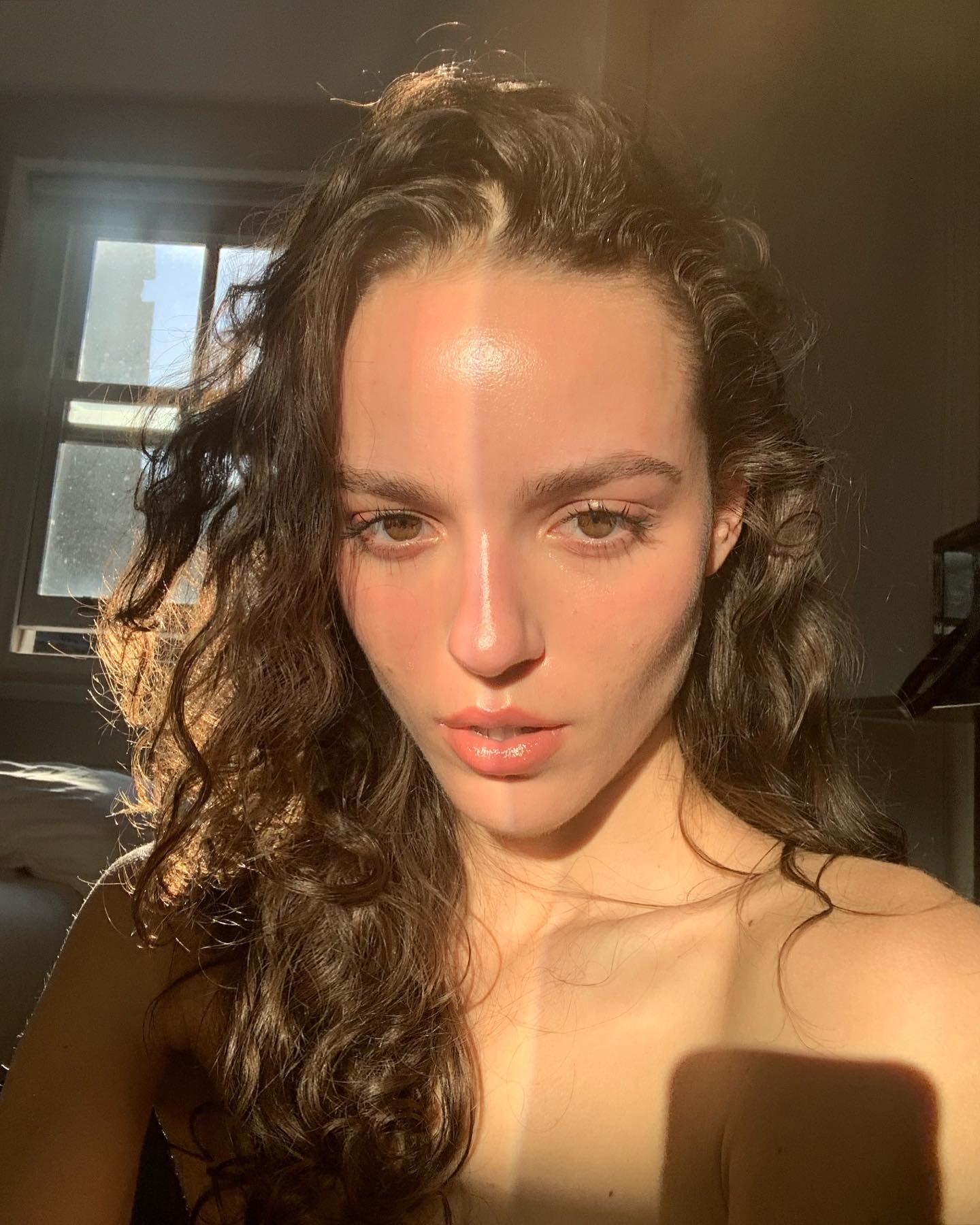 that magic hour lighting 🪄✨🧖🏼‍♀️

!London, United Kingdom!<br> @emm_arruda
