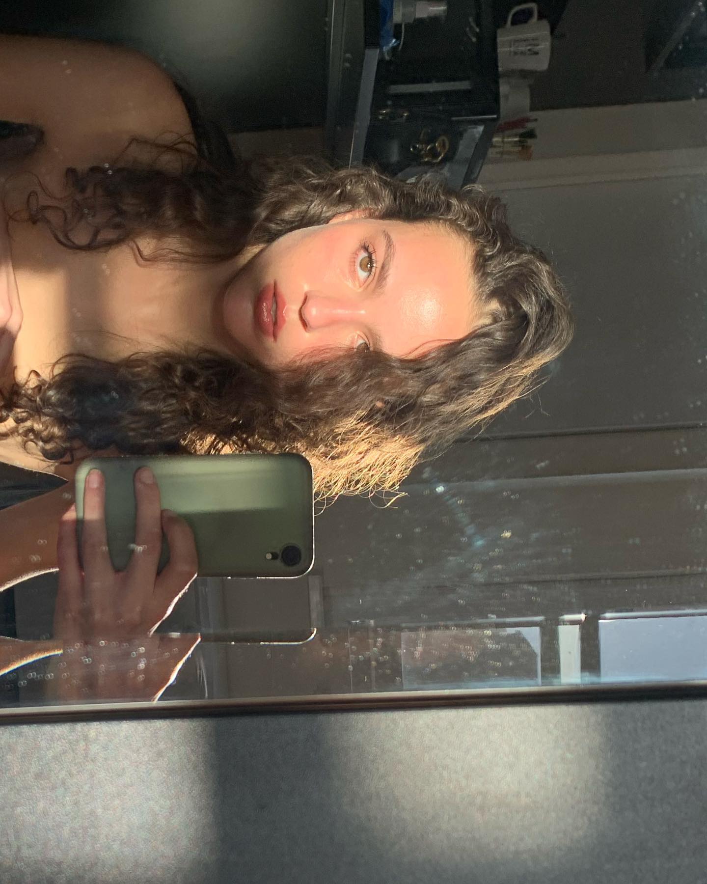 that magic hour lighting 🪄✨🧖🏼‍♀️

!London, United Kingdom!<br> @emm_arruda