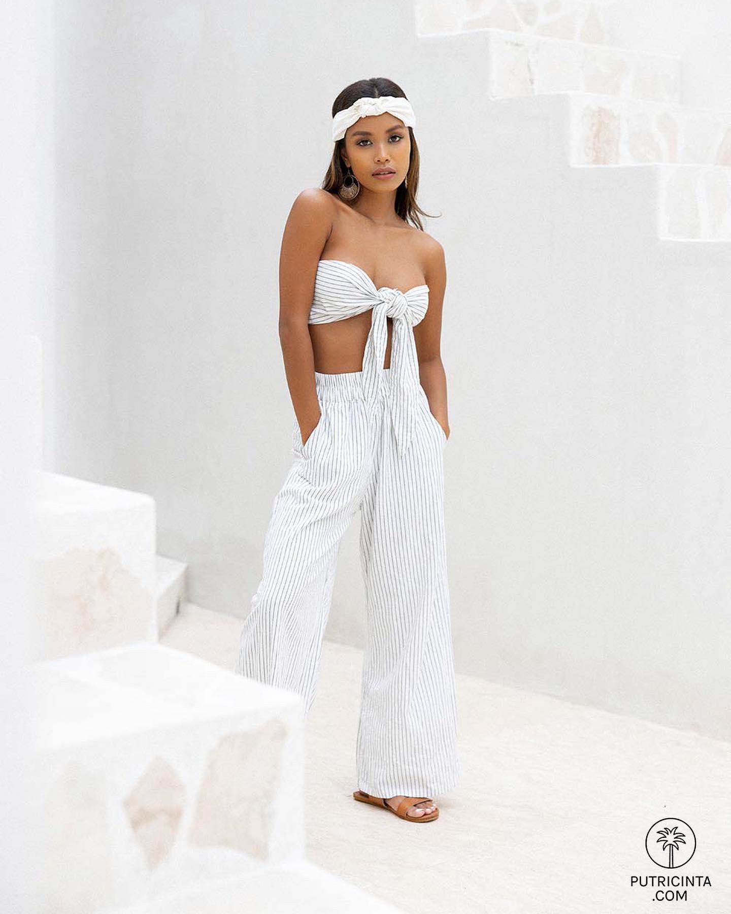 Speak good words, think good things, and do good deeds.
Enjoy your weekend!<br> @putriwithlove