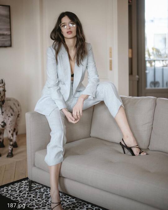 #mondaymotivation
#morningcall
@pallasparis
@sabrinaouldhammouda
@cami.arnaud
@feliciasisco
#styledbyme #styledbyoliviaarnaud
 @sabrinaouldhammouda @oliviaarnaud @cami.arnaud @pallasparis  @oliviaarnaud