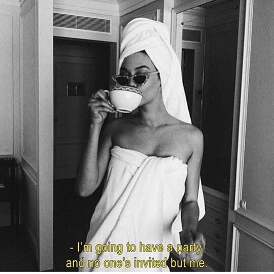 Morning Mood #hellowenesday #helloparis #morningmood #parismonamour @oliviaarnaud