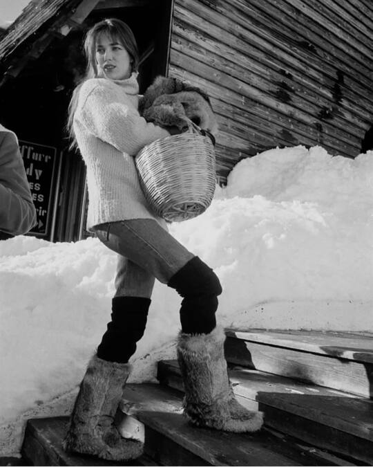 Holy Dayz
  @oliviaarnaud