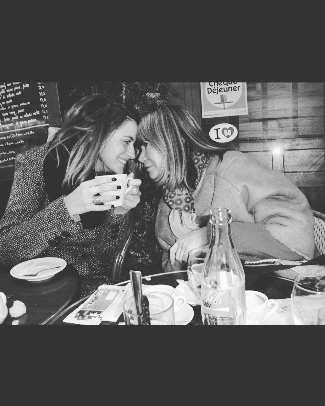 Bonne Fête Maman 🖤 @mahautangel @oliviaarnaud