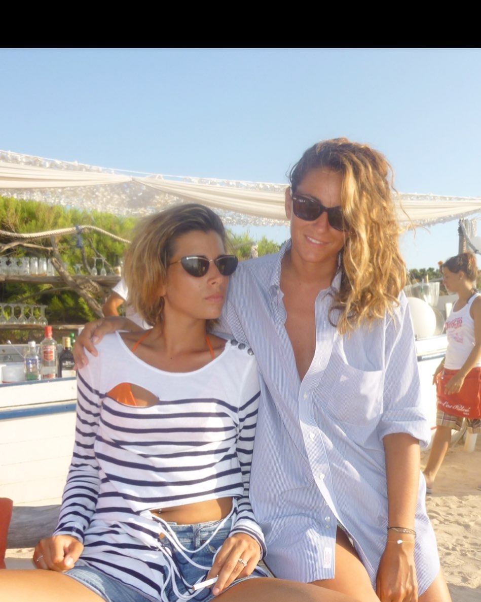 Merveilleux Anniversaire à la plus chanmé des sista @cami.arnaud
#etuttuopiubluconte #monsoleil #ètuttoblu #ibizisters
 @cami.arnaud
!Cap Des Falco!
  @oliviaarnaud