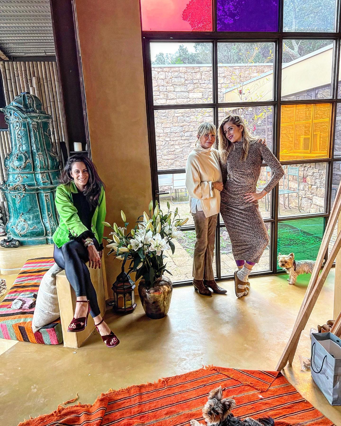 #sisilafamille #arnaudsgirls #xmas #girls #lafamille #auguri
@mahautangel
@cami.arnaud
 @cami.arnaud @mahautangel
!Porto Ercole!
  @oliviaarnaud