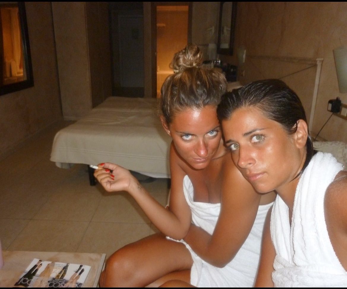 #bonnefete
#monpetitbrugnon
#ibizisters
#oneceuponatimeintalamanca
@cami.arnaud
 @cami.arnaud
!Hostal Talamanca, Ibiza!
  @oliviaarnaud