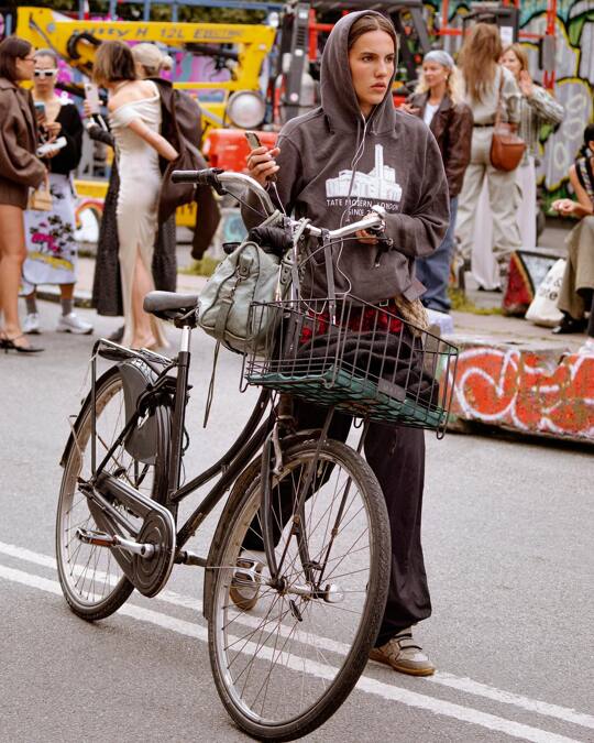 Look! How cool they are!
Copenhagen fashion week is over and I have hundreds pictures to show you .

All pictures on my website soon💘

!Copenhagen, Denmark!  @olicoool