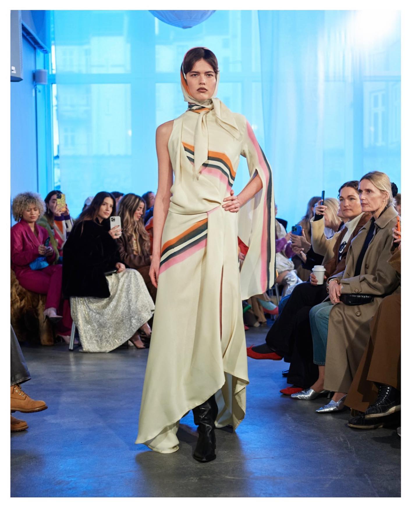 From our show last week💗 #rabenssaloner #showpiece  @olicoool