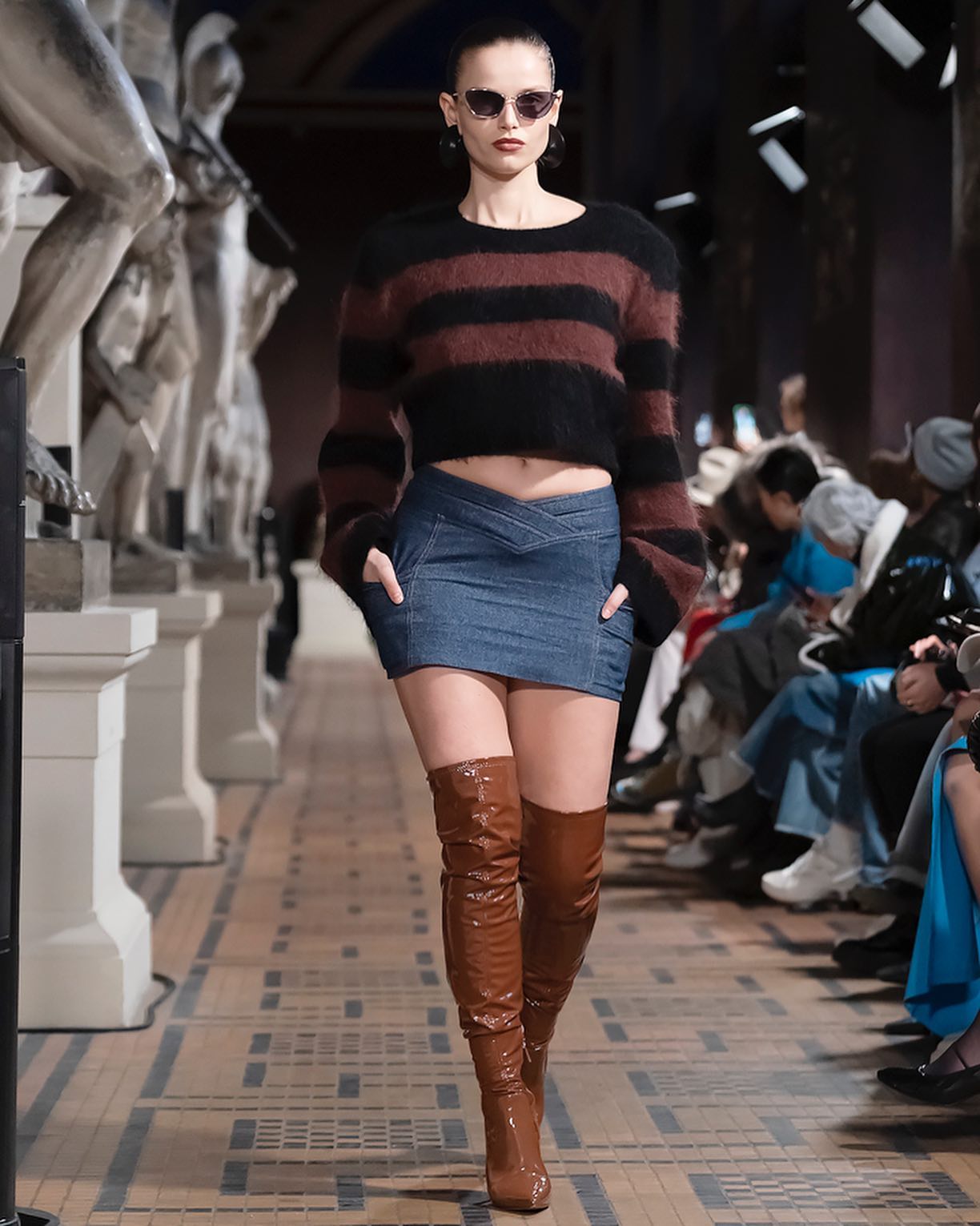 Gestuz AW23 @gestuz #gestuzaw23 #gestuz @cphfw #cphfw #cphfwaw23 #copenhagenfashionweek #autumnwinter23 #autumnwintercollectionaw23 #trendsaw23
#fashion #fashionshow #catwalk #catwalkphotography #catwalkphoto #runway #runwayphotography #runwayphoto #photographerpeterhakansson #swedishphotographer #runwayphotographer #catwalkphotographer

!Thorvaldsens Museum!  @olicoool