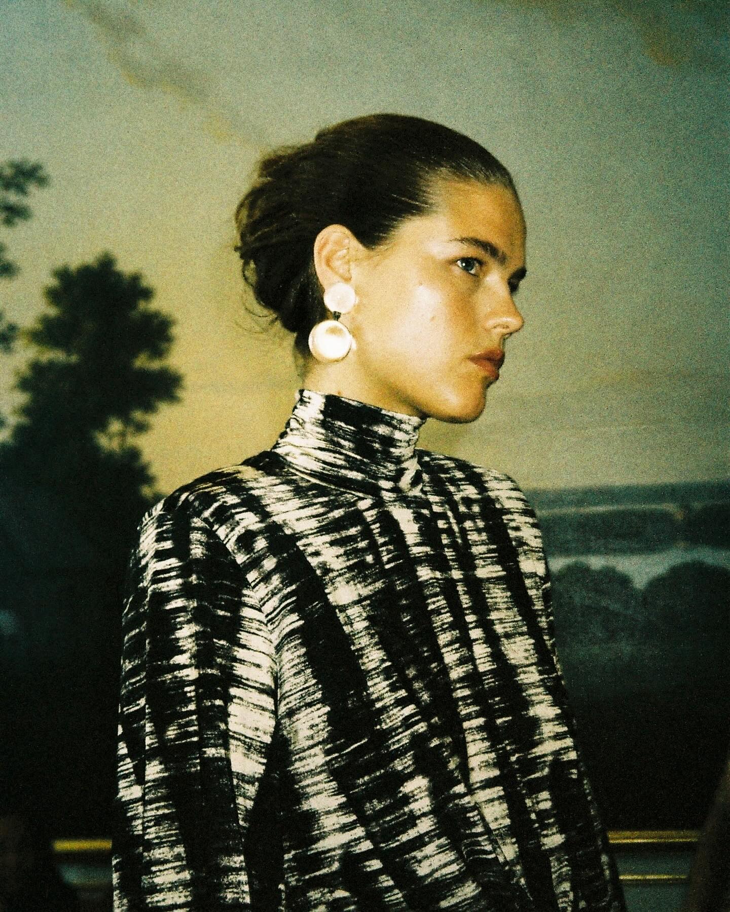 GESTUZ FASHIONWEEK CPH. Photo by me.
————————————
@gestuz @voguescandinavia @cphfw
————————————
@sannesehested
@silleeyser
@melaniebuchhave
@agnes.rosenbech @amalieresen
@anjagildum
@cdc_casting
@annesofie.begtrup
(Thanks for having me on the hair team)
@wiseandtalented
@signatureproducts.dk
@heidiwessel
@showtechdk

•
•
•
•
•
•
•
#olympus #35mm #analog #film #camera #analogfilm #35mmfilm #35mmfilmphotografy #analogphotography #filmphotography #themonocle#magnumphotos#vicemagazine#mid90s#juergenteller#contemporaryart#vogue#shootfilm#dustmagazine#portra160#120mm#hair #moltkes #creativehair #oribeproducts #vogueskandinavia #fashionweek #cphfashionweek #moltkespalæ #moltkesmansion

!Moltkes Palæ!  @olicoool